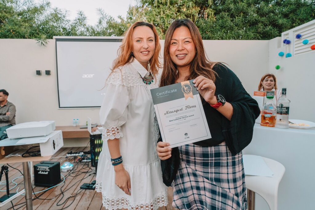 best customer service award